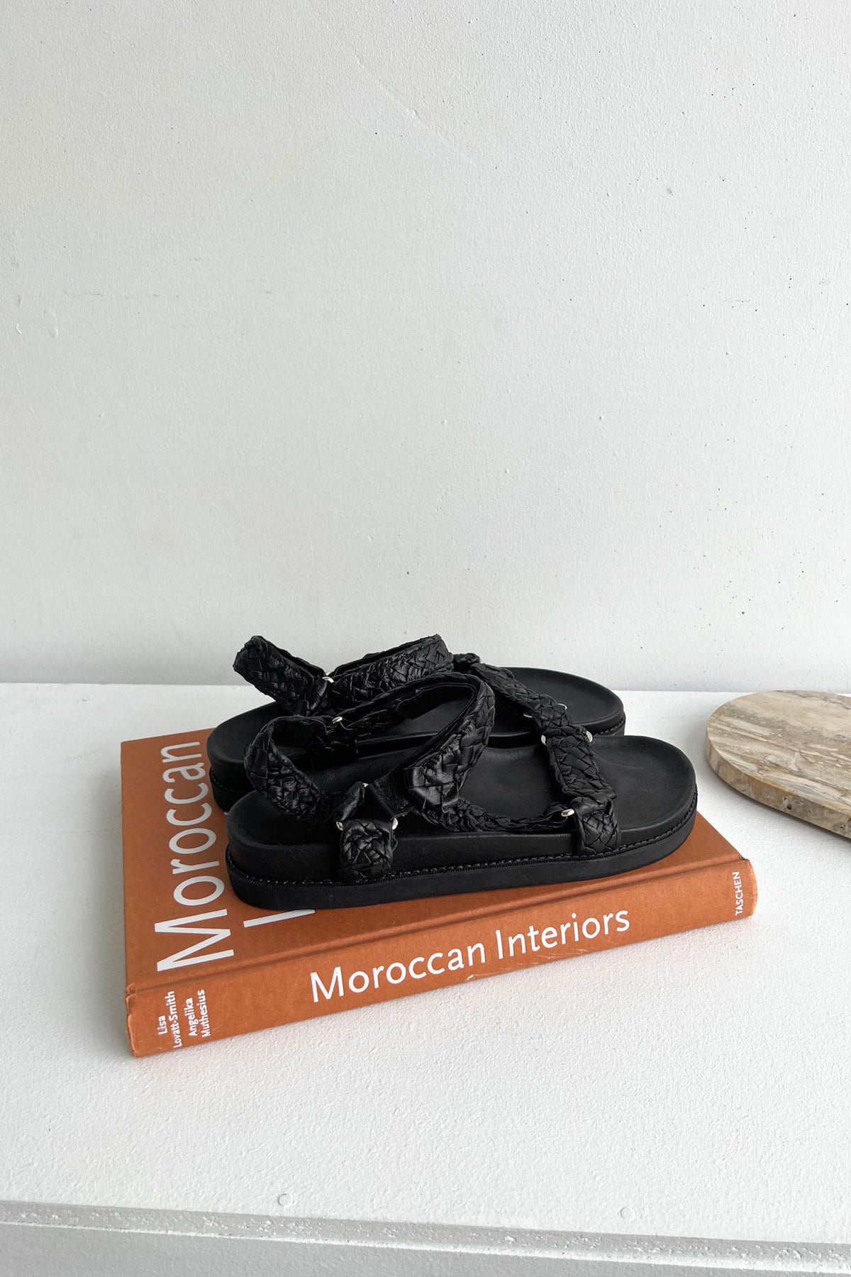 Indie Sandals - Black